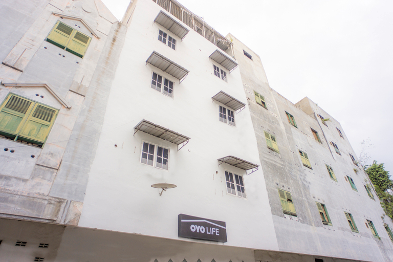 OYO Life 2366 Gatsu Kost, Medan