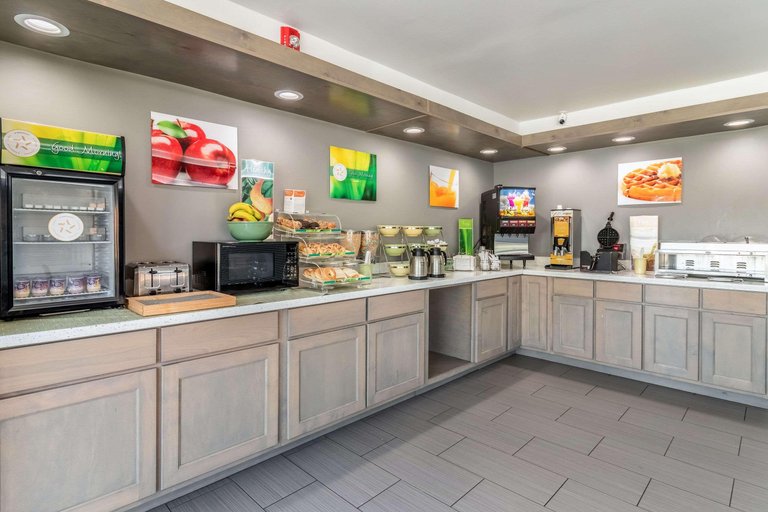 Food & Drinks 5, Quality Inn & Suites Franklin, Williamson
