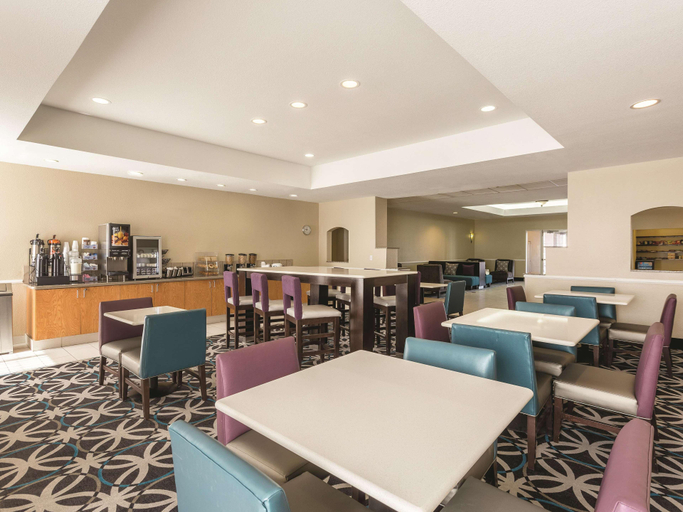 Public Area 2, La Quinta Inn & Suites by Wyndham Deming, Luna