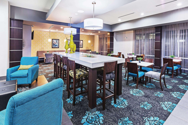 Food & Drinks 5, La Quinta Inn Suites Fort Worth Eastchase, Fort Worth