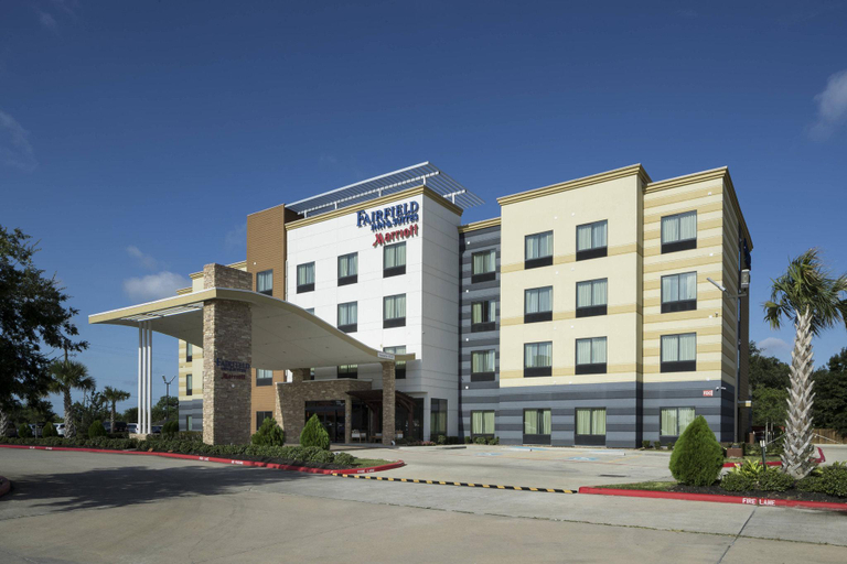 Exterior & Views 2, Fairfield Inn & Suites by Marriott Houston Pasadena, Houston