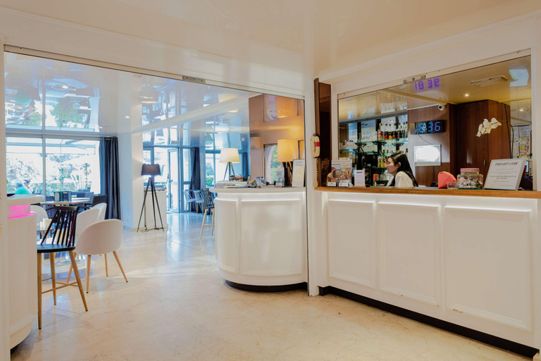 Public Area 2, Best Western Golf Hotel, Hérault