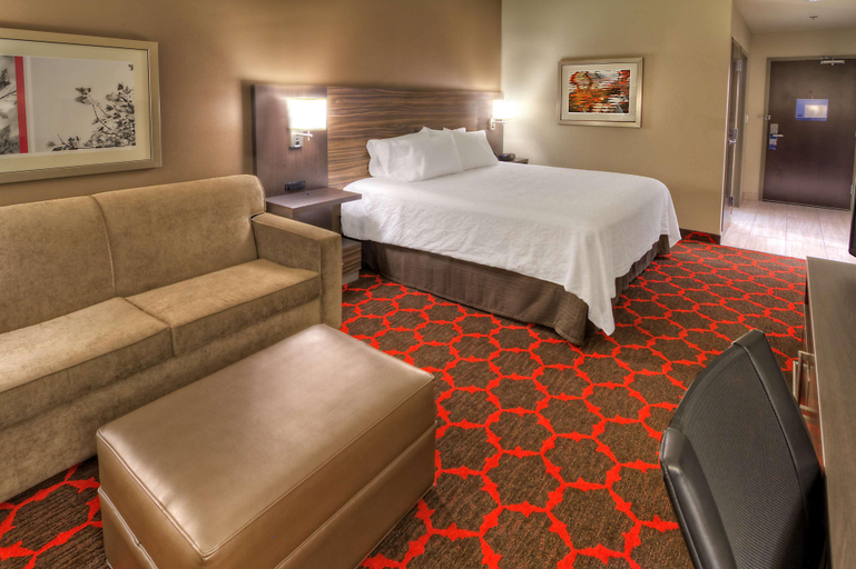 Bedroom 3, Hampton Inn Cookeville, Putnam