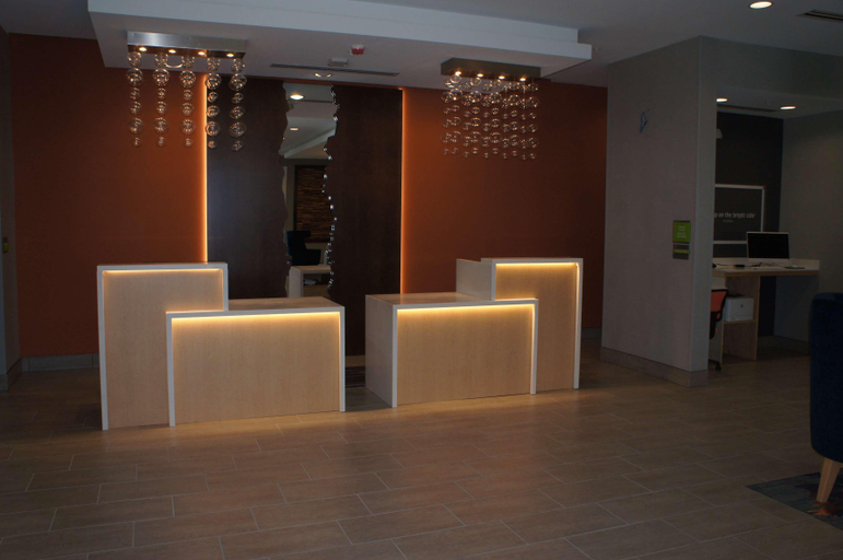 Public Area 2, La Quinta by Wyndham Altoona Des Moines, Polk