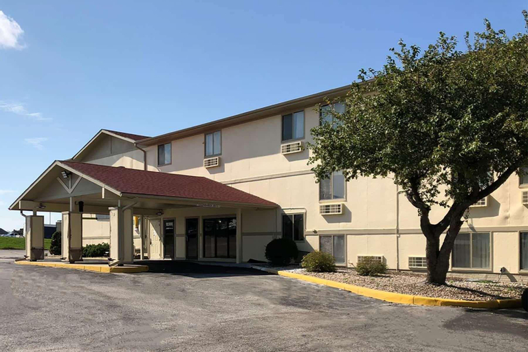 The Inn & Suites SW Omaha, Sarpy