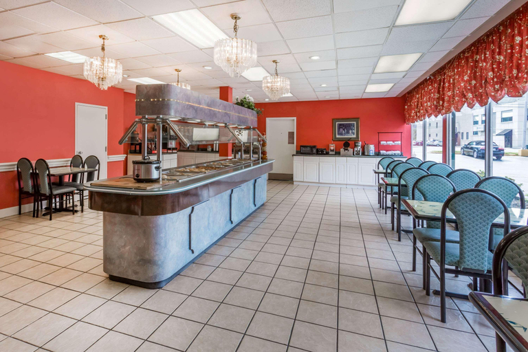 Food & Drinks 5, Ramada by Wyndham Roanoke, Roanoke City