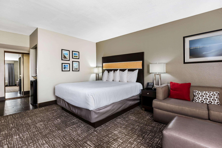 Bedroom 3, La Quinta Inn & Suites San Diego Mission Bay, San Diego