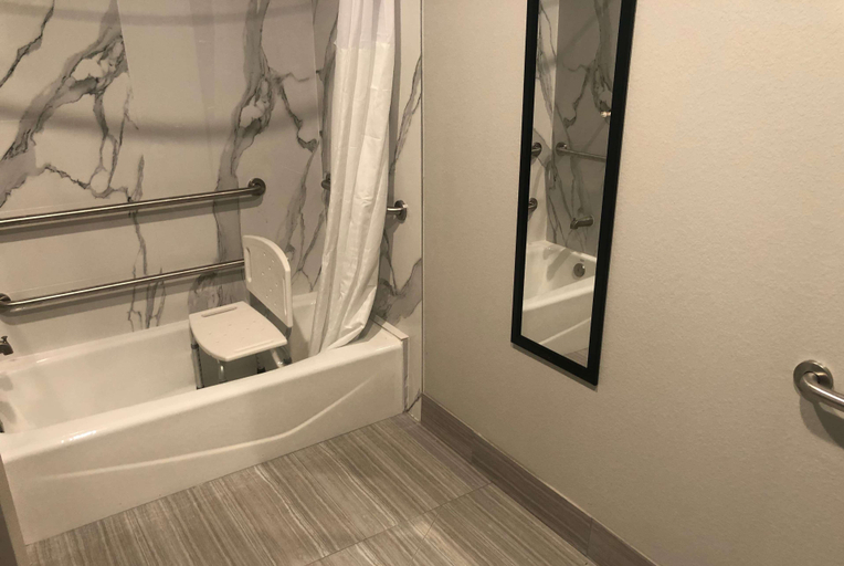 Bathroom 4, Super 8 By Wyndham Spring North Houston, Houston