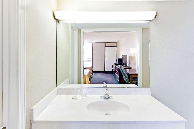 Bathroom 4, Super 8 by Wyndham Carrollton GA, Carroll