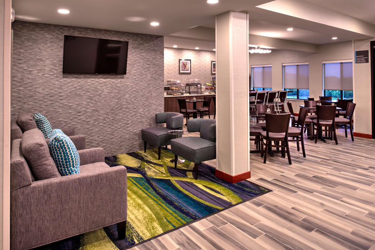 Public Area 2, Best Western St. Clairsville Inn & Suites, Belmont