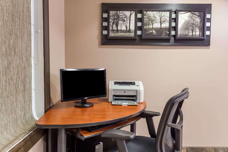 Others 5, Super 8 by Wyndham Saskatoon Near Saskatoon Arpt, Division No. 11
