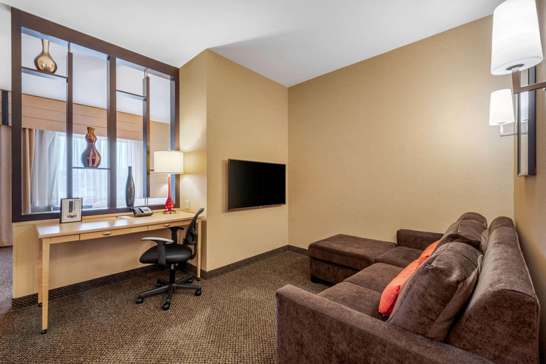 Bedroom 3, Cambria Suites Akron/Canton Airport, Summit