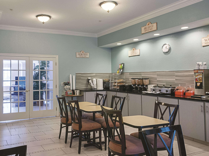 Food & Drinks 5, Studio 6 – Slidell, LA – North Shore, Saint Tammany