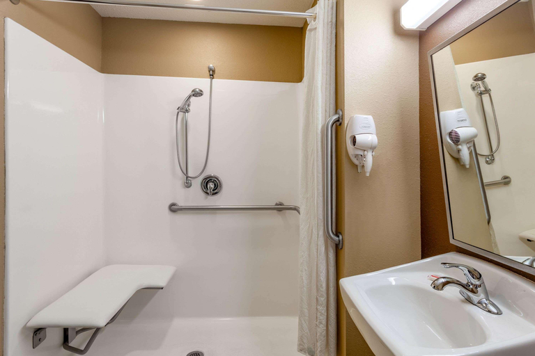 Bathroom 4, Microtel Inn & Suites By Wyndham Columbia/At Fort, Richland