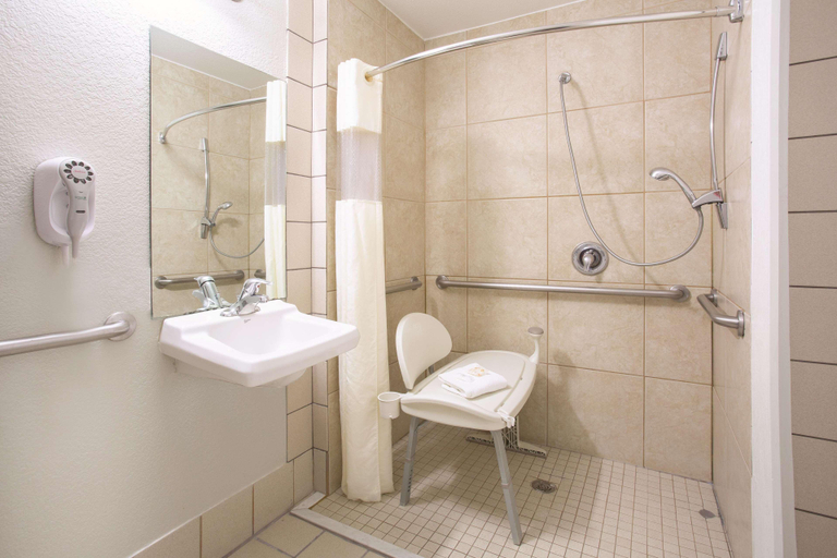 Bathroom 3, La Quinta Inn & Suites Gallup, McKinley