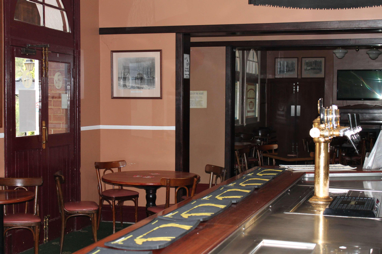 Food & Drinks 5, Best Western Pemberton Hotel, Manjimup