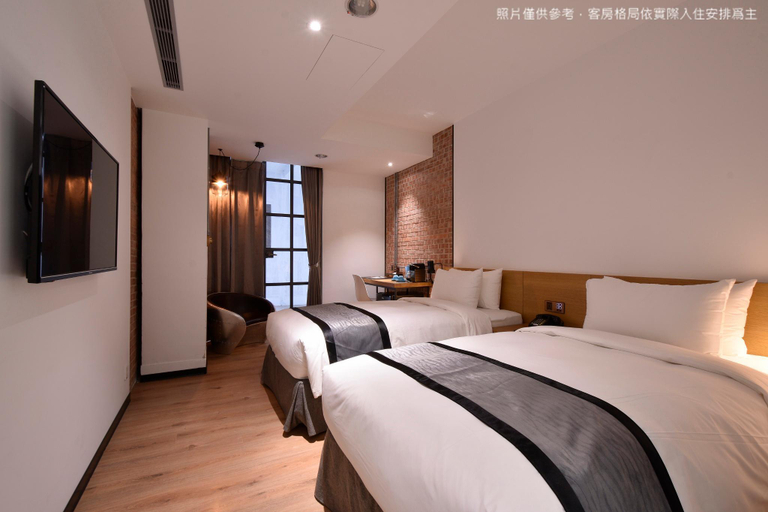 Bedroom 3, 1969 Blue Sky Hotel, Taichung