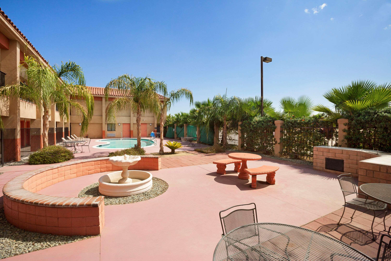 Public Area 2, Super 8 by Wyndham Indio, Riverside