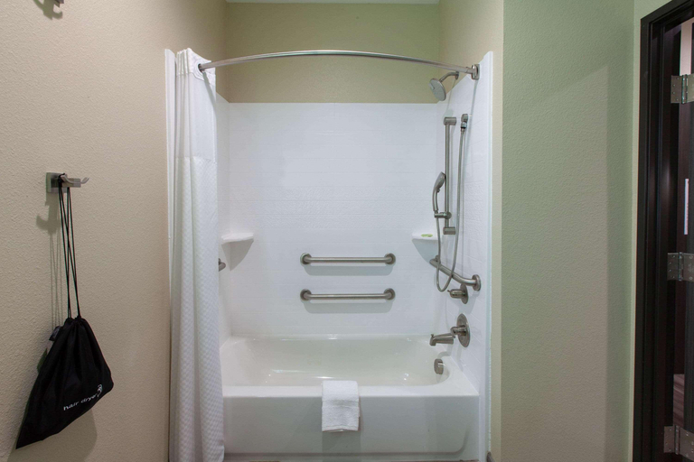 Bathroom 4, Hawthorn Extended Stay by Wyndham Odessa, Ector