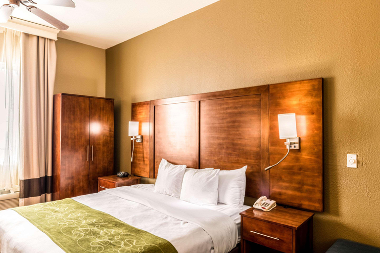 Bedroom 4, Comfort Suites Amarillo, Randall