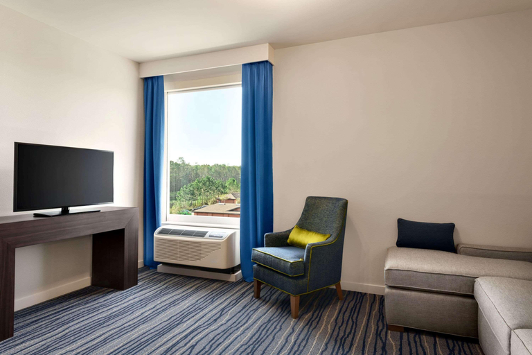Bedroom 3, La Quinta Inn & Suites Orlando IDrive Theme Parks, Orange