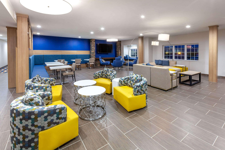 Public Area 3, Microtel Inn & Suites by Wyndham College Station, Brazos