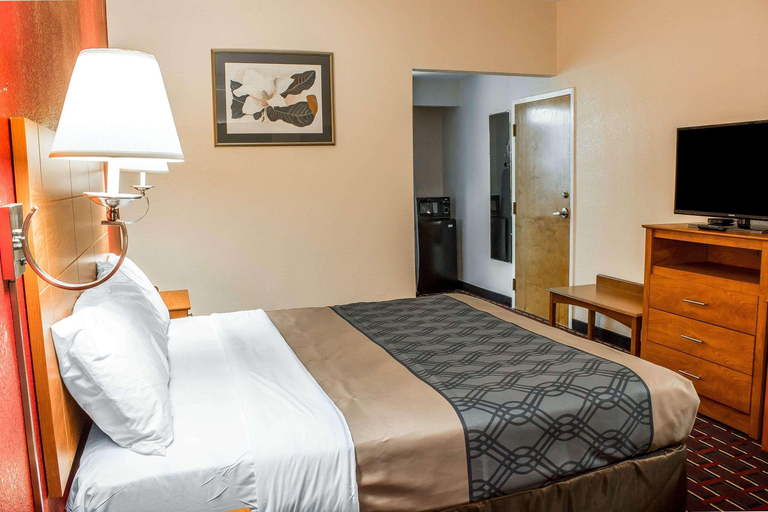 Bedroom 3, Quality Inn Henderson I-85, Vance