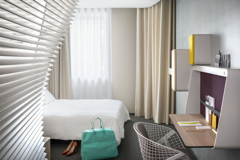 Bedroom 15