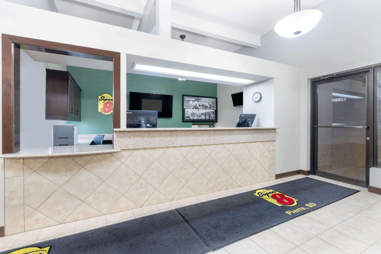 Public Area 2, Super 8 by Wyndham Pierre SD, Hughes