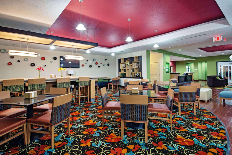 Food & Drinks 5, La Quinta Inn & Suites by Wyndham Leesville Ft. Polk, Vernon