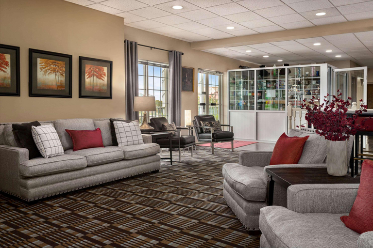 Public Area 2, Ramada by Wyndham Pigeon Forge North, Sevier