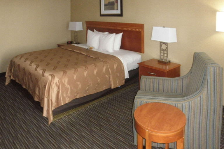 Bedroom 3, Quality Inn Columbus, MS, Lowndes