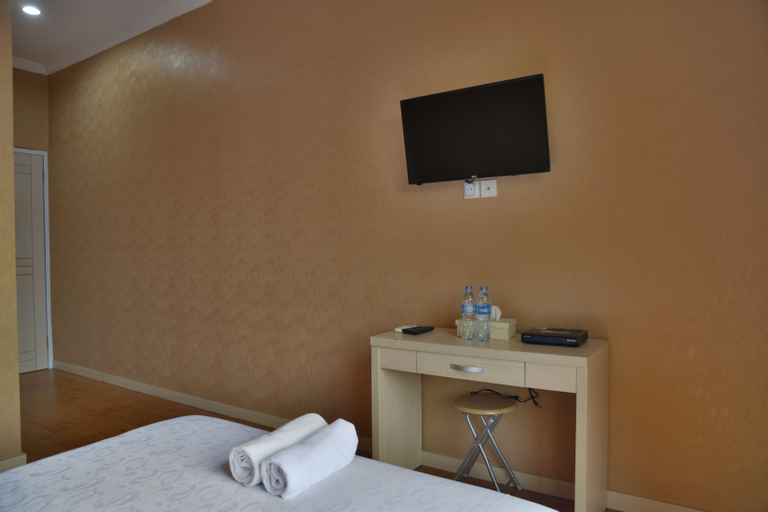 Bedroom 8