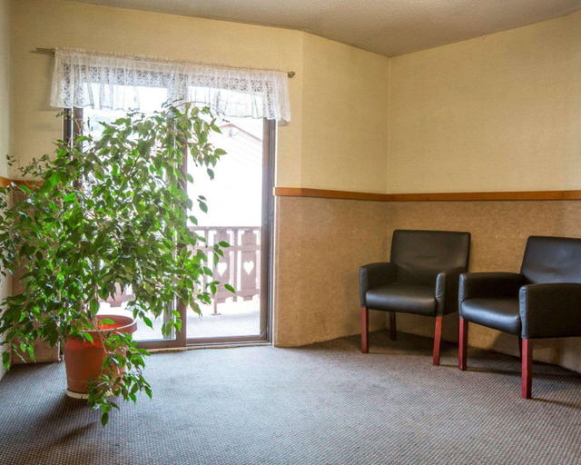 Public Area 2, Rodeway Inn Lake Placid South, Essex