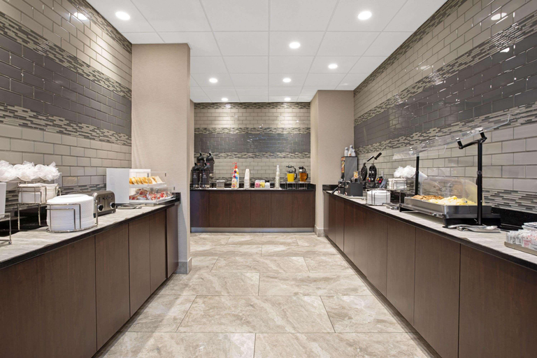 Food & Drinks 5, La Quinta Inn & Suites Rancho Cordova, Sacramento