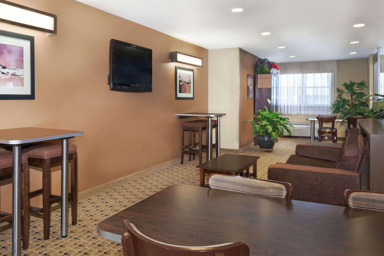 Public Area 2, Microtel Inn & Suites By Wyndham Breaux Bridge, Saint Martin
