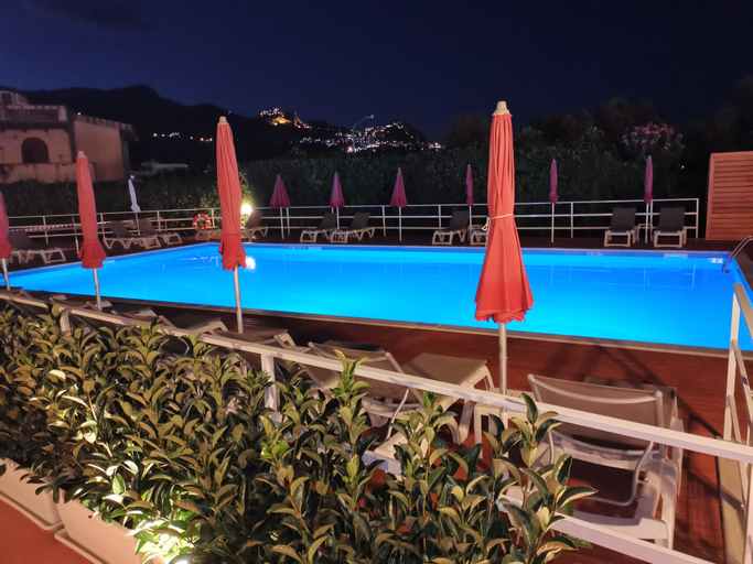 Sport & Beauty 4, Residence Villa Giardini, Messina