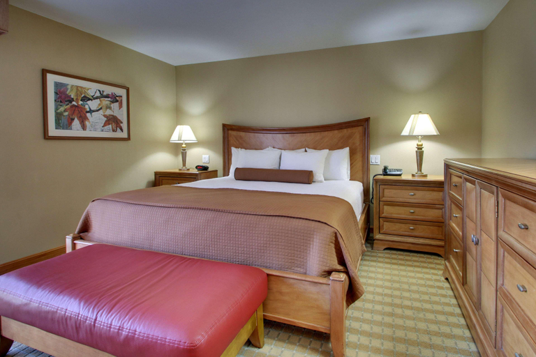 Bedroom 3, Inn at Historic Concord, Middlesex