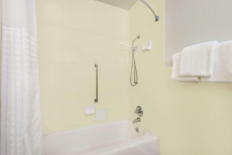 Bathroom 4, Ramada by Wyndham Laramie, Albany