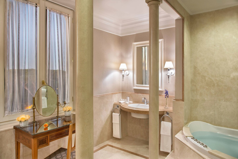 Bedroom 2, Marriott Hotel Rome Grand Flora, Rome