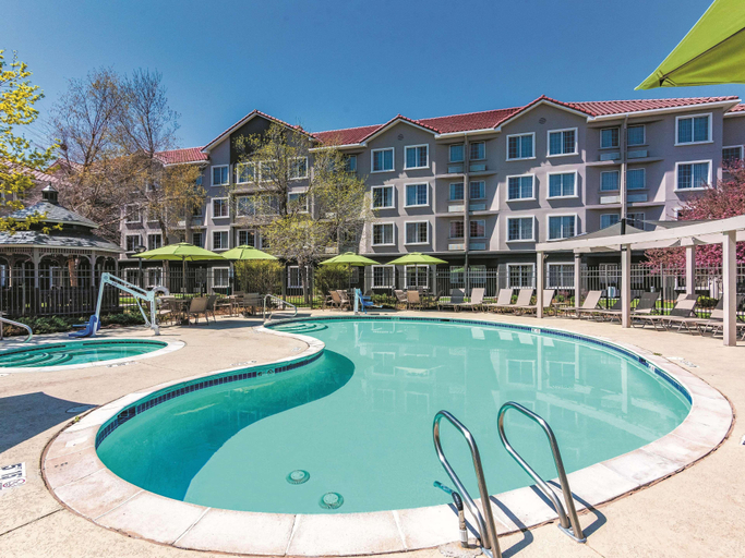 Sport & Beauty 4, La Quinta Inn Suites By Wyndham Denver Tech Center, Arapahoe