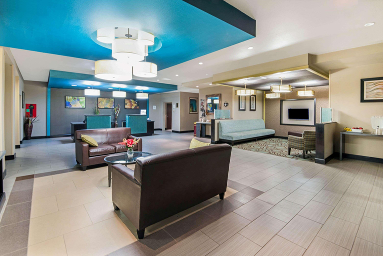 Public Area 2, La Quinta Inn & Suites by Wyndham Durant, Bryan