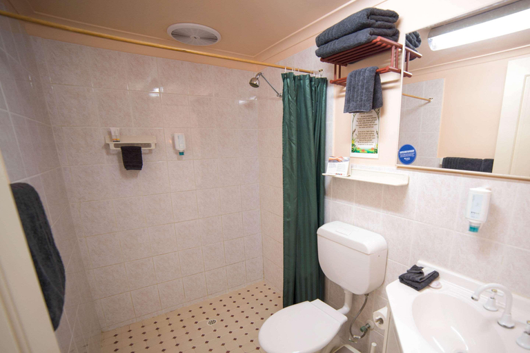 Bathroom 4, Comfort Inn Coober Pedy Experience, Coober Pedy