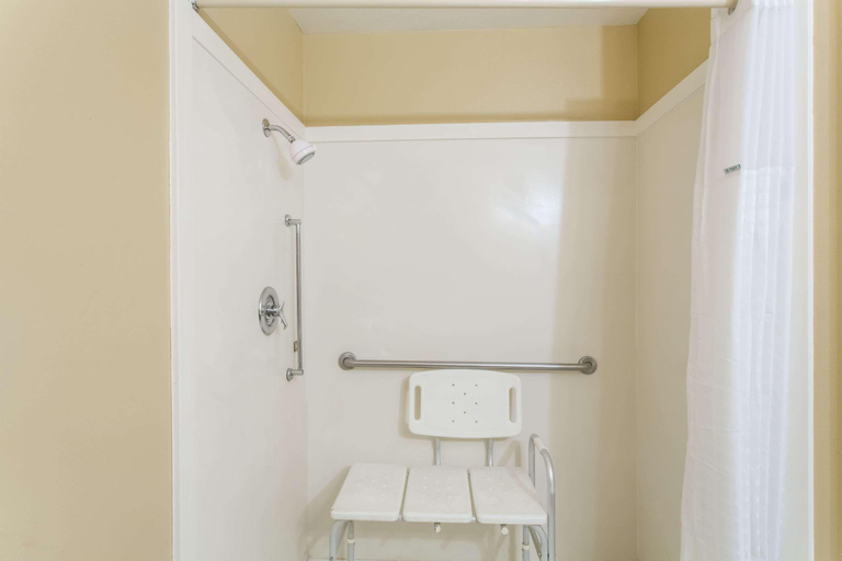 Bathroom, Hotel Zion Inn, Washington