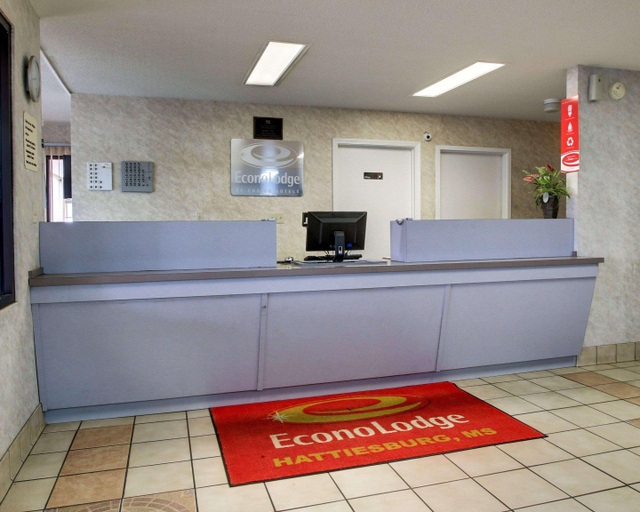 Public Area 3, Econo Lodge University Area, Forrest