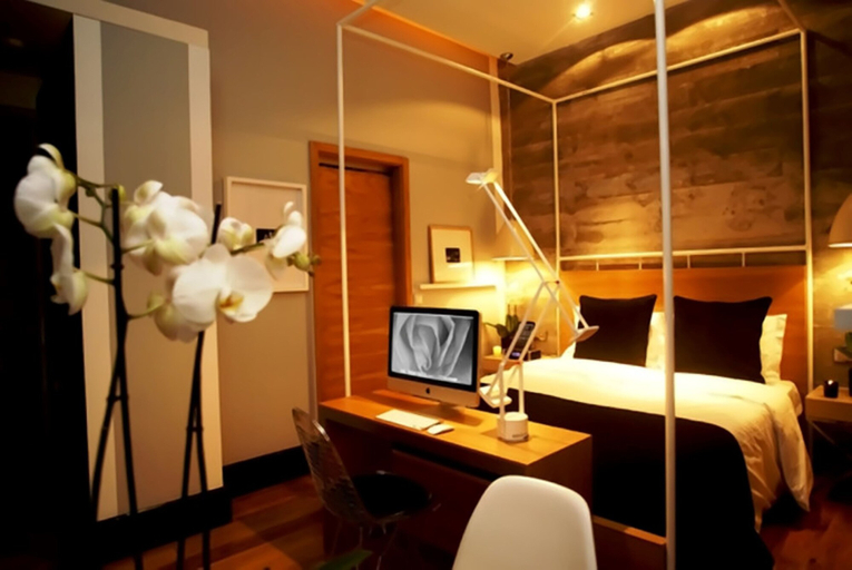 Bedroom 3, Browns Downtown Hotel, Lisbon