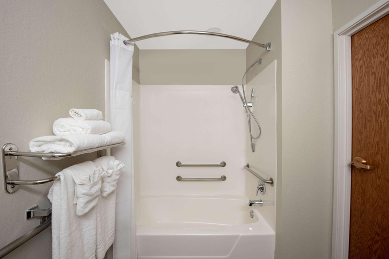 Bathroom 4, Microtel Inn & Suites by Wyndham Springfield, Sangamon