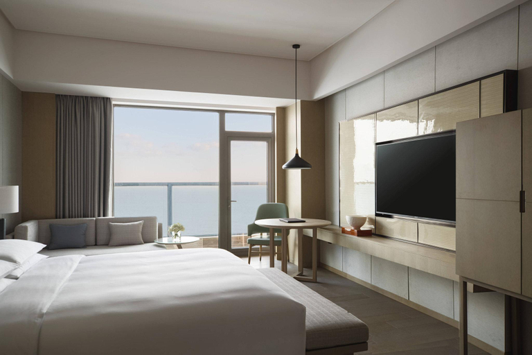 Bedroom 4, Marriott Yantai Hotel, Yantai