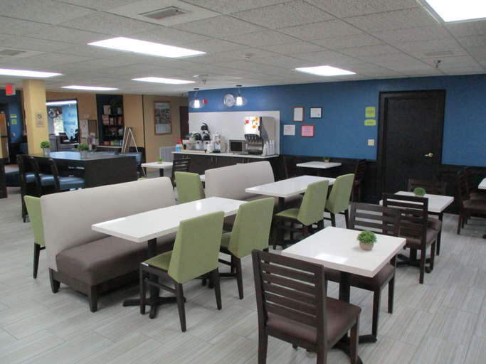 Food & Drinks 5, Quality Inn, Johnson