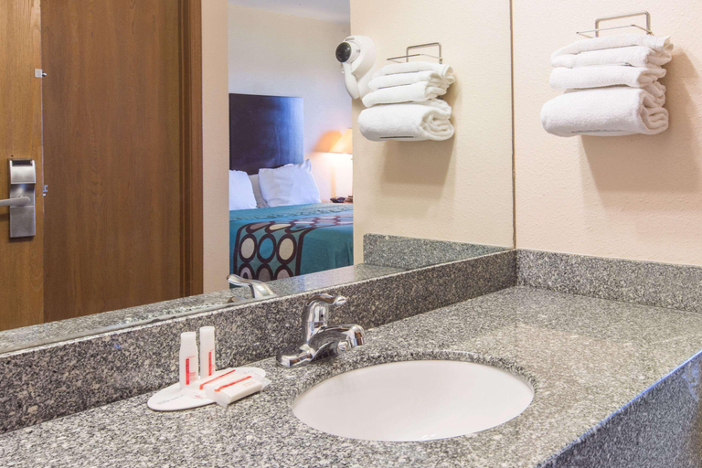 Bathroom 4, Super 8 by Wyndham Danville, Boyle